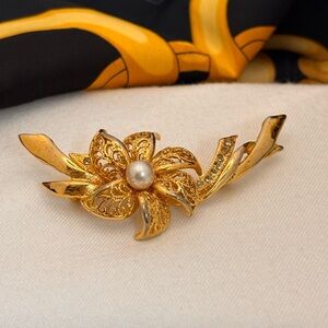 Vintage 1950s Filigree Floral Spray Brooch
